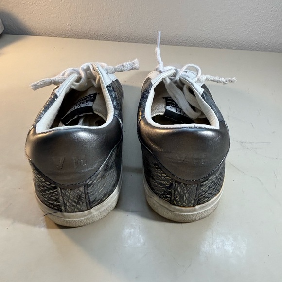 Vintage Havana Black‎ and White Sneakers - Picture 6 of 10